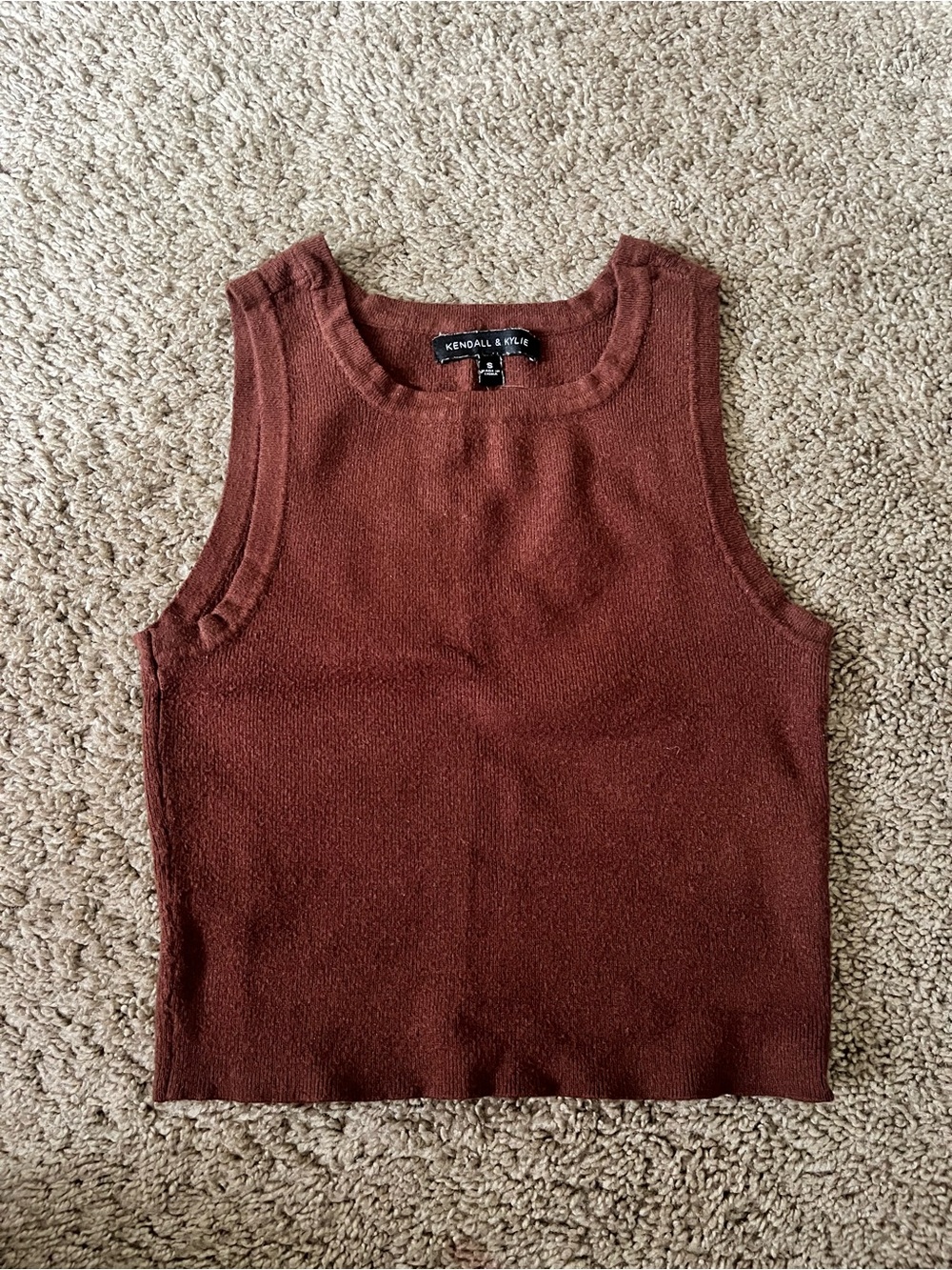 Kendall & Kylie Women's Rust Knit Cropped Tank